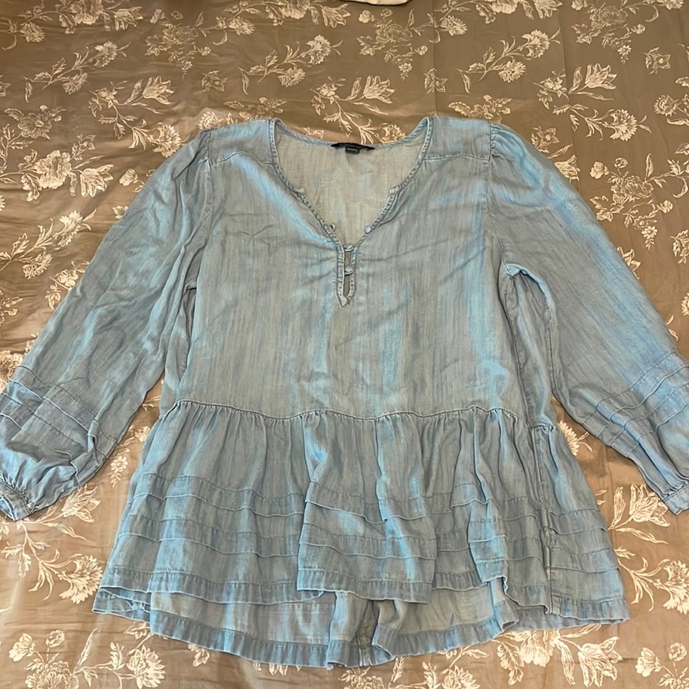 American Eagle chambray top